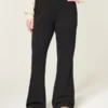 Pantaloni de trening evazați Pantaloni de trening evazați