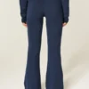 Pantaloni de trening evazați Pantaloni de trening evazați