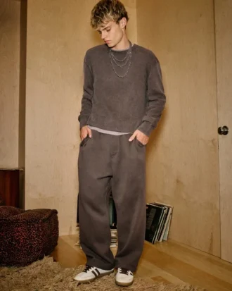 Pantaloni de trening largi