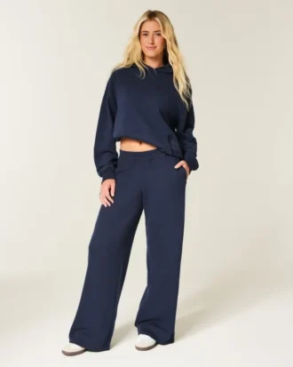 Pantaloni de trening largi