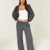Pantaloni de trening largi Pantaloni de trening largi