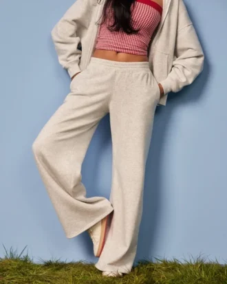 Pantaloni de trening largi