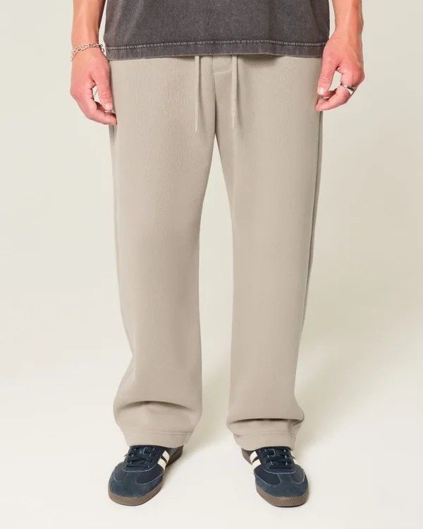 Pantaloni de trening largi Pantaloni de trening largi