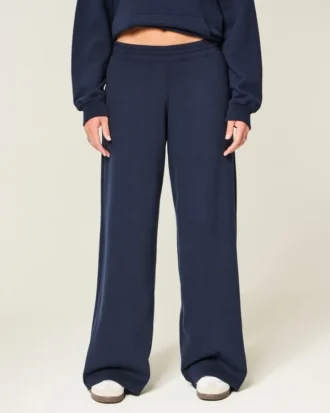 Pantaloni de trening largi