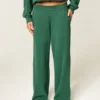 Pantaloni de trening largi Pantaloni de trening largi