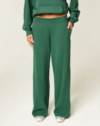 Pantaloni de trening largi Pantaloni de trening largi