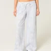 Pantaloni de trening largi camuflați
