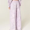 Pantaloni de trening largi camuflați Pantaloni de trening largi camuflați