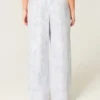 Pantaloni de trening largi camuflați
