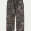 Pantaloni de trening largi, camuflați Pantaloni de trening largi, camuflați