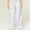 Pantaloni de trening largi, camuflaj albastru Pantaloni de trening largi, camuflaj albastru
