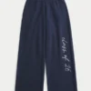 Pantaloni de trening largi Class of ’26 Pantaloni de trening largi Class of ’26