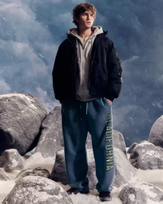 Pantaloni de trening largi cu imprimeu California din colecția Holiday Vault