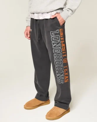 Pantaloni de trening largi cu imprimeu grafic Longhorns de la Universitatea din Texas, Austin Pantaloni de trening largi cu imprimeu grafic Longhorns de la Universitatea din Texas, Austin