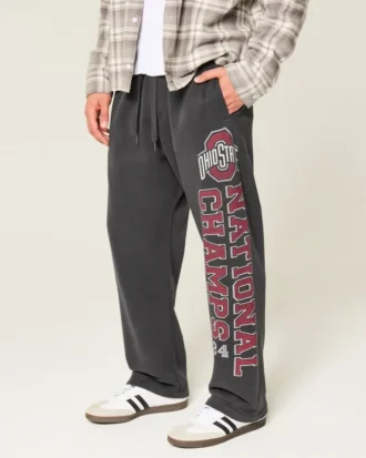 Pantaloni de trening largi cu imprimeu Ohio State University Buckeyes Pantaloni de trening largi cu imprimeu Ohio State University Buckeyes