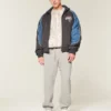 Pantaloni de trening largi cu tiv strâns Pantaloni de trening largi cu tiv strâns