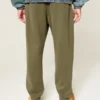 Pantaloni de trening largi cu tiv strâns Pantaloni de trening largi cu tiv strâns