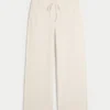 Pantaloni drepți din țesătură tip waffle cu dantelă Gilly Hicks Pantaloni drepți din țesătură tip waffle cu dantelă Gilly Hicks