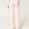 Pantaloni drepți din tricot Gilly Hicks