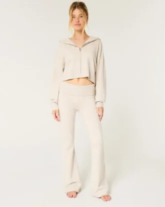 Pantaloni evazați cu talie pliată din tricot Gilly Hicks