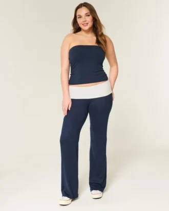 Pantaloni evazați din tricot cu talie pliată
