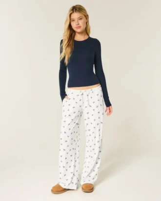 Pantaloni largi, confortabili, cu nervuri Pantaloni largi, confortabili, cu nervuri