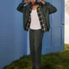 Pantaloni largi cu imprimeu șarpe Pantaloni largi cu imprimeu șarpe