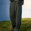Pantaloni largi cu imprimeu șarpe Pantaloni largi cu imprimeu șarpe