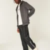 Pantaloni largi de trening