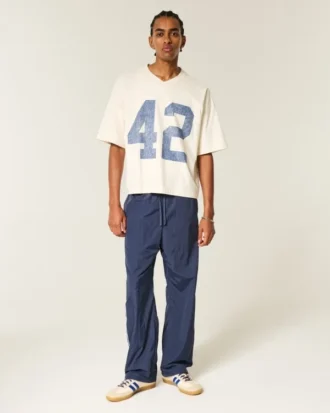 Pantaloni largi de trening