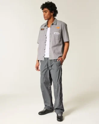 pantaloni largi de trening 1 14 330x413 - Pantaloni largi de trening