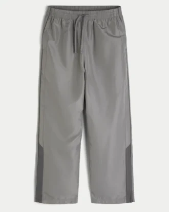 Pantaloni largi de trening Pantaloni largi de trening
