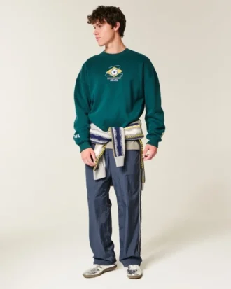 Pantaloni largi de trening