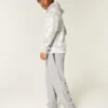 Pantaloni largi de trening Pantaloni largi de trening