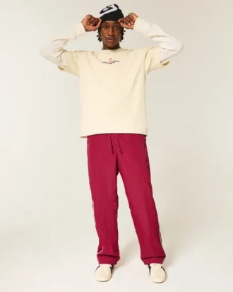 Pantaloni largi de trening