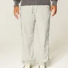 Pantaloni largi de trening Pantaloni largi de trening