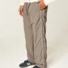 Pantaloni largi de trening Pantaloni largi de trening