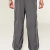 Pantaloni largi de trening Pantaloni largi de trening