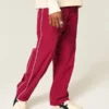 Pantaloni largi de trening Pantaloni largi de trening