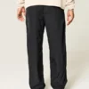 Pantaloni largi de trening Pantaloni largi de trening