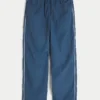 Pantaloni largi de trening Pantaloni largi de trening