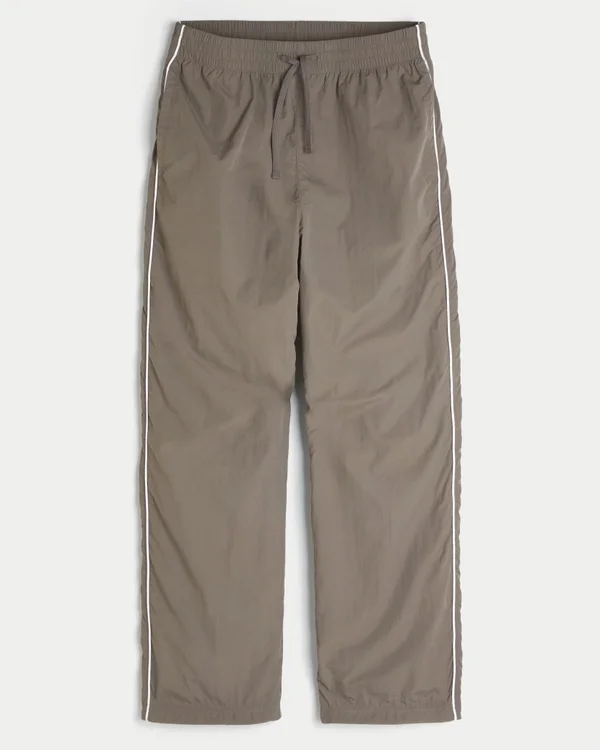 Pantaloni largi de trening Pantaloni largi de trening