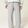 Pantaloni largi de trening Pantaloni largi de trening