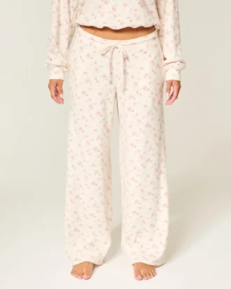 Pantaloni largi și confortabili Gilly Hicks