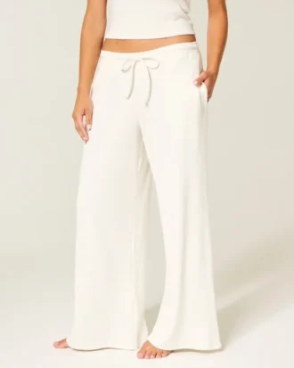 Pantaloni largi și confortabili Gilly Hicks