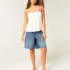 Pantaloni scurți baggy cu talie joasă, spălare închisă și imprimeu cu steagul american Pantaloni scurți baggy cu talie joasă, spălare închisă și imprimeu cu steagul american