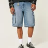 Pantaloni scurți cargo din denim super largi, spălați mediu Pantaloni scurți cargo din denim super largi, spălați mediu