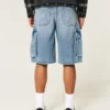 Pantaloni scurți cargo din denim super largi, spălați mediu Pantaloni scurți cargo din denim super largi, spălați mediu