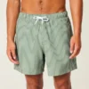 Pantaloni scurți de baie din seersucker până la jumătatea coapsei Pantaloni scurți de baie din seersucker până la jumătatea coapsei