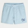 Pantaloni scurți de baie din seersucker până la jumătatea coapsei Pantaloni scurți de baie din seersucker până la jumătatea coapsei